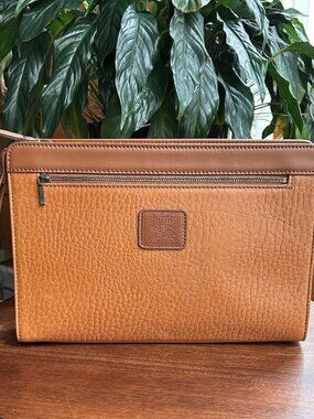 BURBERRY Pebbled Grain Calfskin Wristlet Clutch British Tan